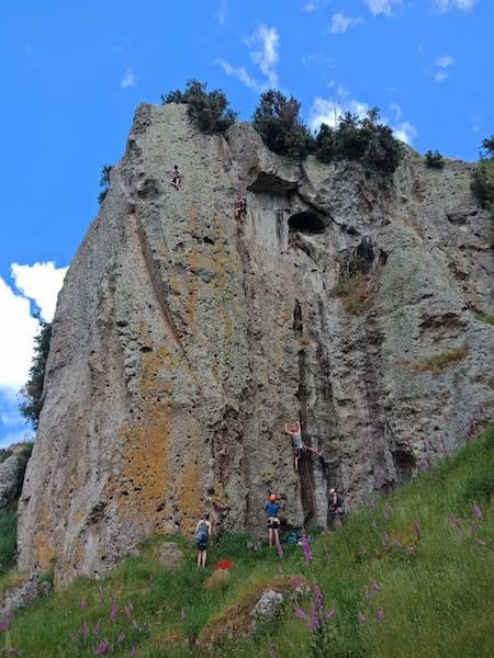 climbers at the sheridan hills crag