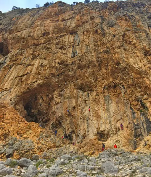 group of climbers in the Frontales cave climbing area