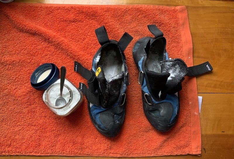 rock climbing shoes with soda for smells