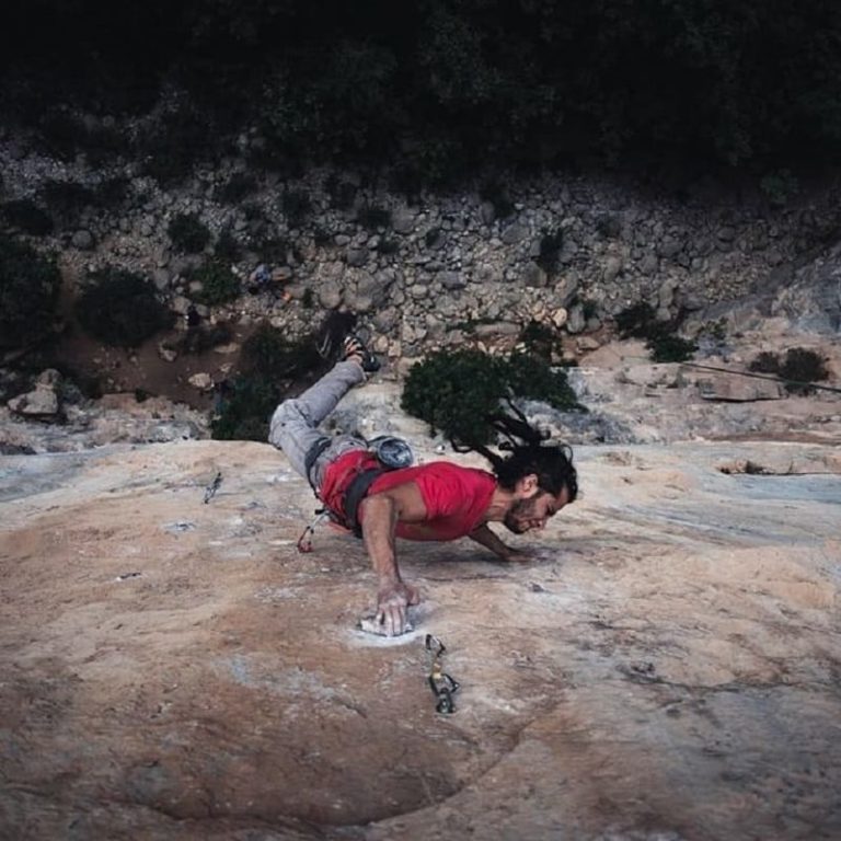 Static vs Dynamic Climbing Ultimate Guide