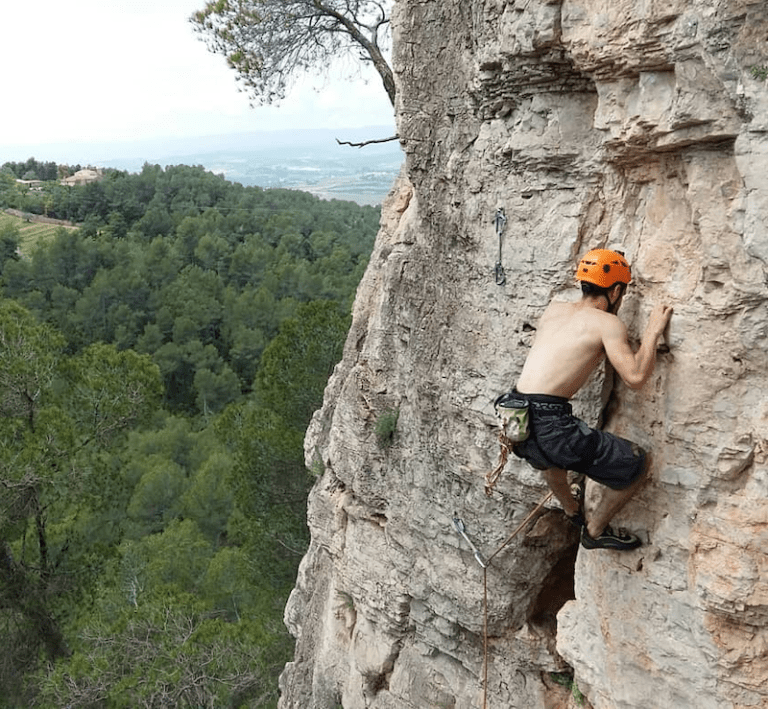 DeadPoint Climbing What is It? [And How To Do It]