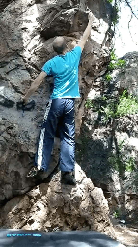 DeadPoint Climbing What is It? [And How To Do It]