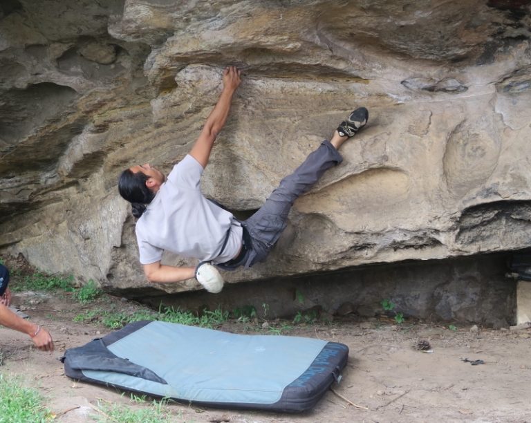 Best Rock Climbing Chalk for Indoor and Bouldering